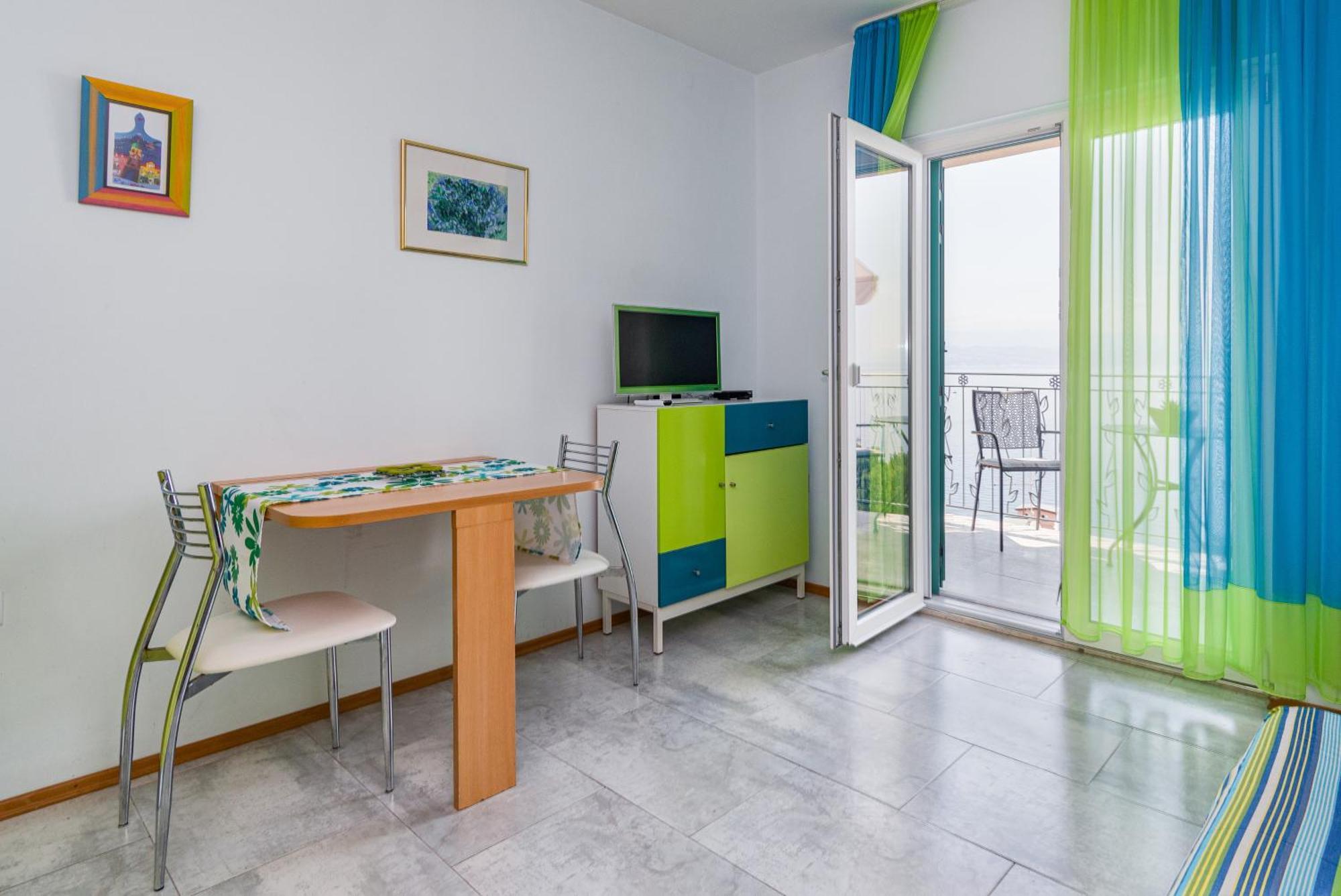Apartments By The Sea Medveja, Opatija - 7720 Lovran Bagian luar foto