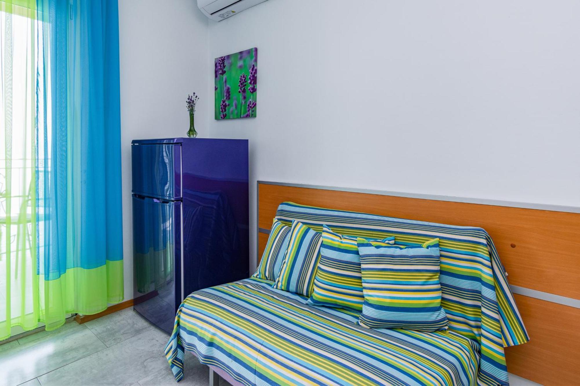 Apartments By The Sea Medveja, Opatija - 7720 Lovran Bagian luar foto