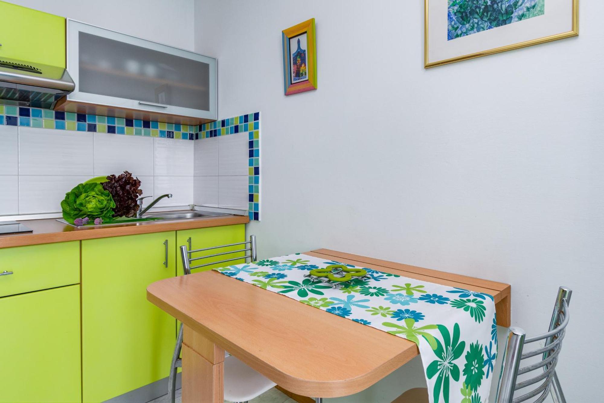 Apartments By The Sea Medveja, Opatija - 7720 Lovran Ruang foto
