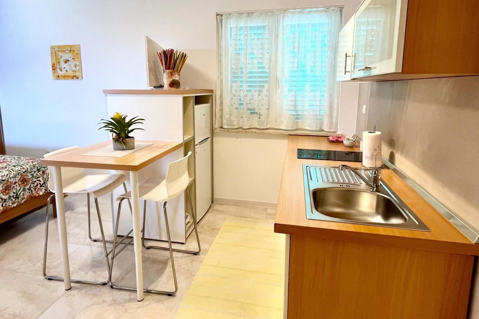 Apartments By The Sea Medveja, Opatija - 7720 Lovran Bagian luar foto