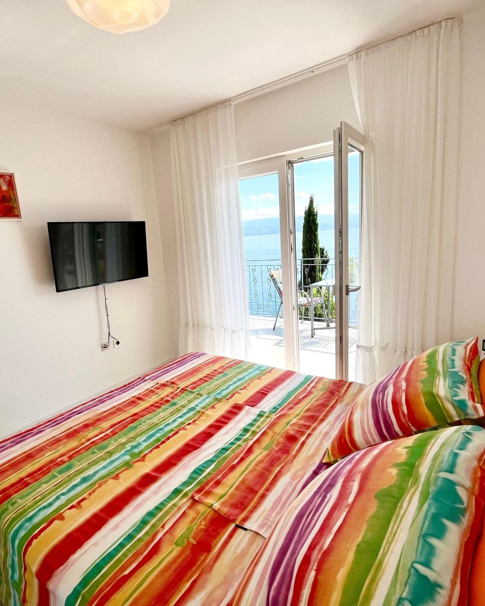 Apartments By The Sea Medveja, Opatija - 7720 Lovran Ruang foto